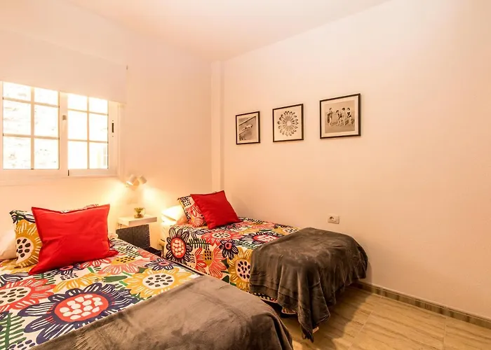 The Mar Duplex Palm-mar